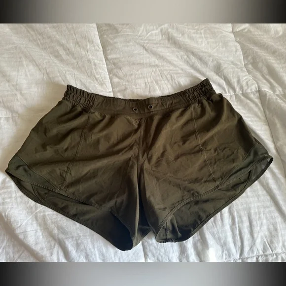 Lululemon Hotty Hot Shorts - Picture 3 of 4